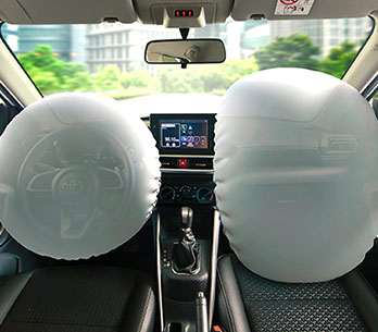 Airbags para  piloto  y copiloto en la Toyota  Raize.