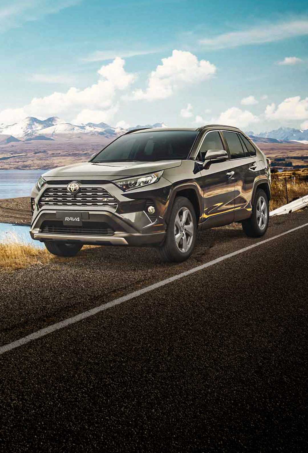 Vive la experiencia de viajar en una RAV4 Híbrida