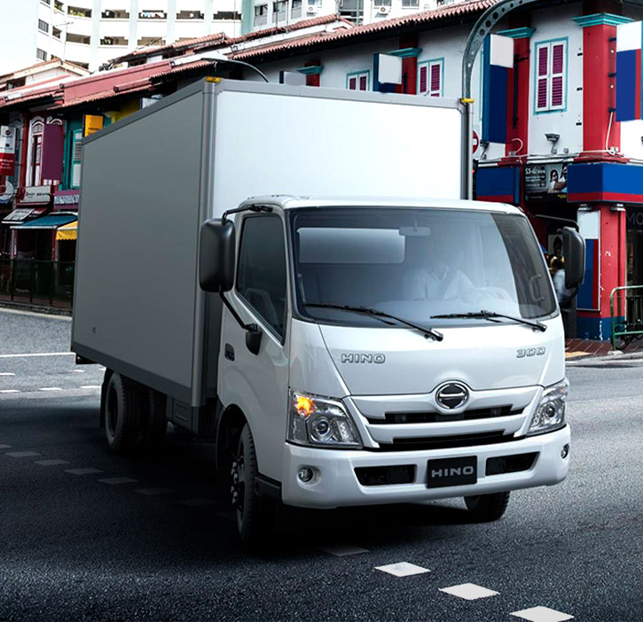 camión Hino Dutro 4 Ton de perfil