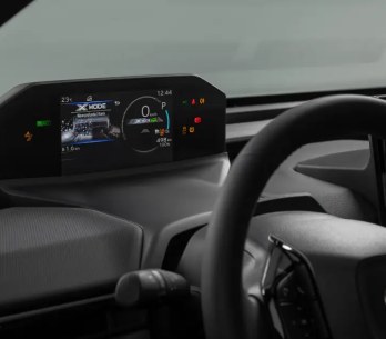 Toyota bZ4X: pantalla multi información tft de 7”
