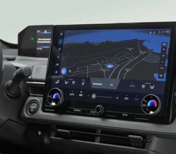 Toyota bZ4X: pantalla multimedia de 14”
