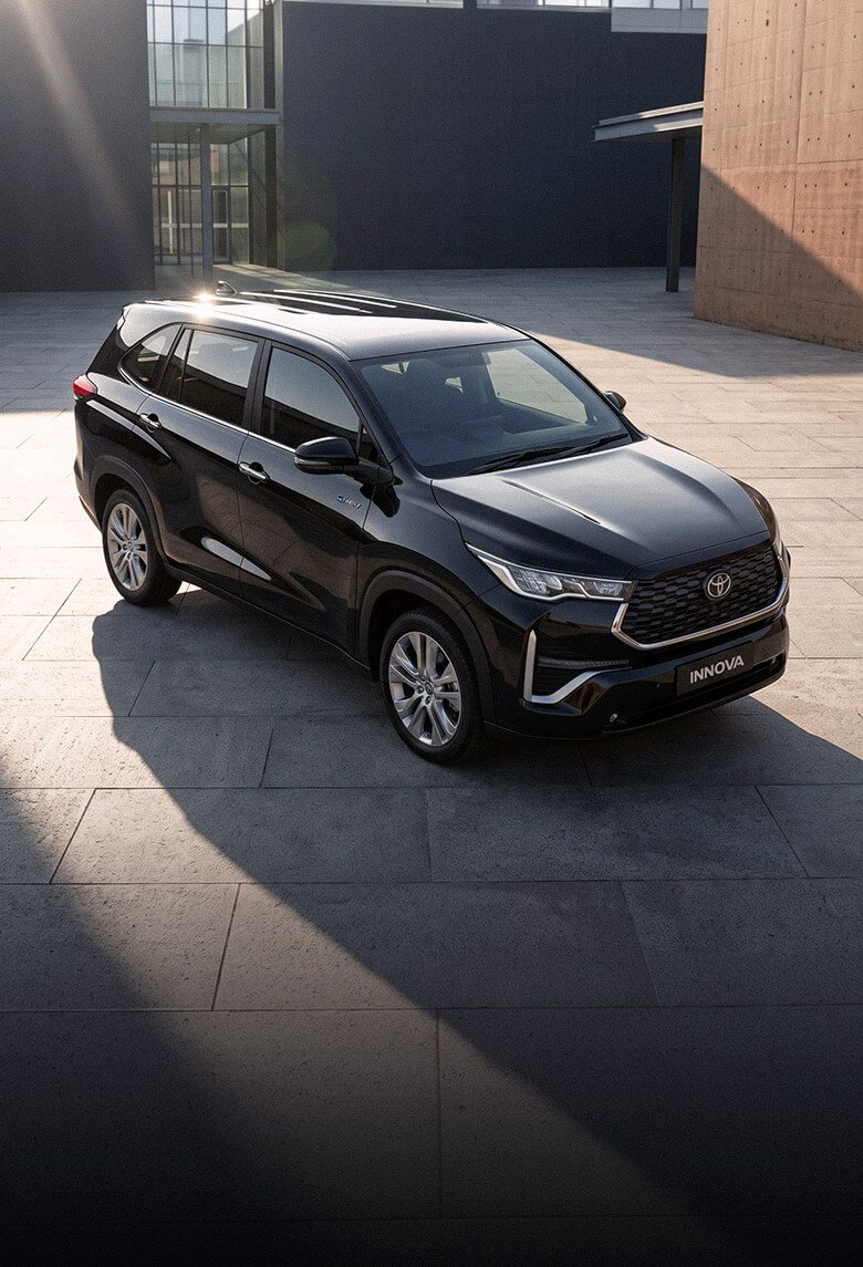 Banner mobile, Toyota Innova la SUV híbrida donde todos encuentran su lugar