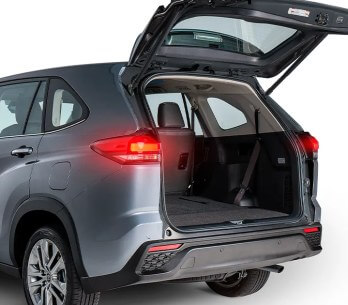 Toyota Innova: puerta trasera eléctrica